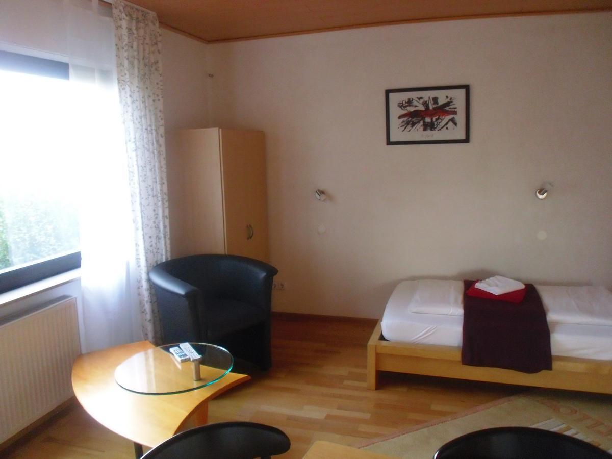 Hotel Saarland Lebach Habitación foto